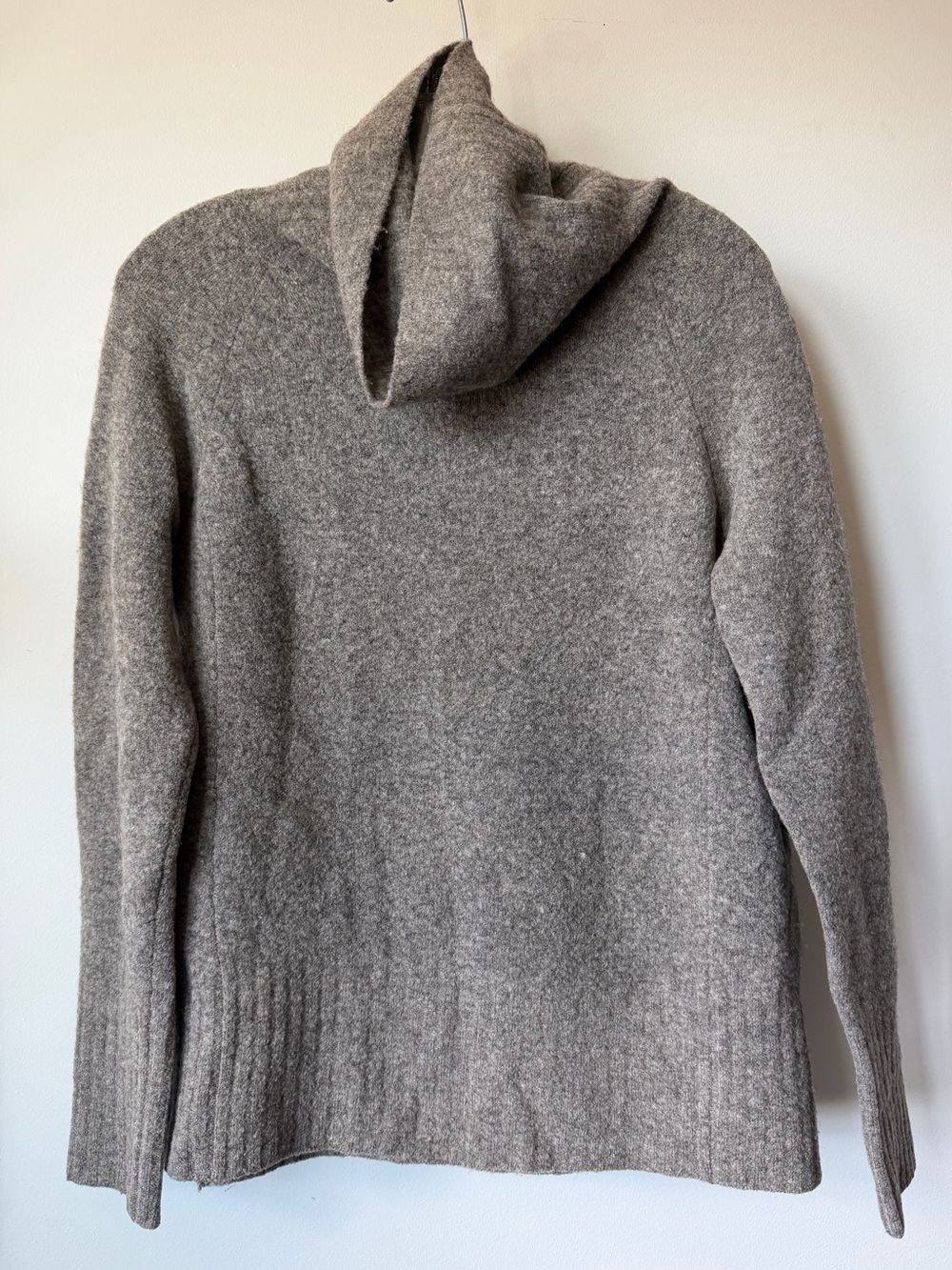 Aritzia Community Wool Yak Knit Hoodie Sweater XS Grey Soft Cozy Pullover - Picture 3 of 10